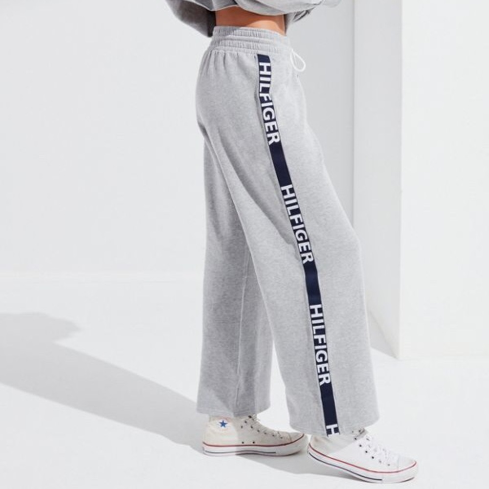 Tommy Hilfiger X UO Logo Tape Lounge Pants
